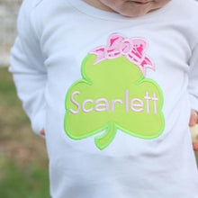 Load image into Gallery viewer, Clover Bow