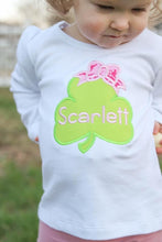 Load image into Gallery viewer, Clover Bow