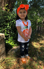 Load image into Gallery viewer, Pumpkin Circle Monogram