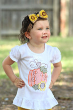 Load image into Gallery viewer, Vintage Sunflower Pumpkin